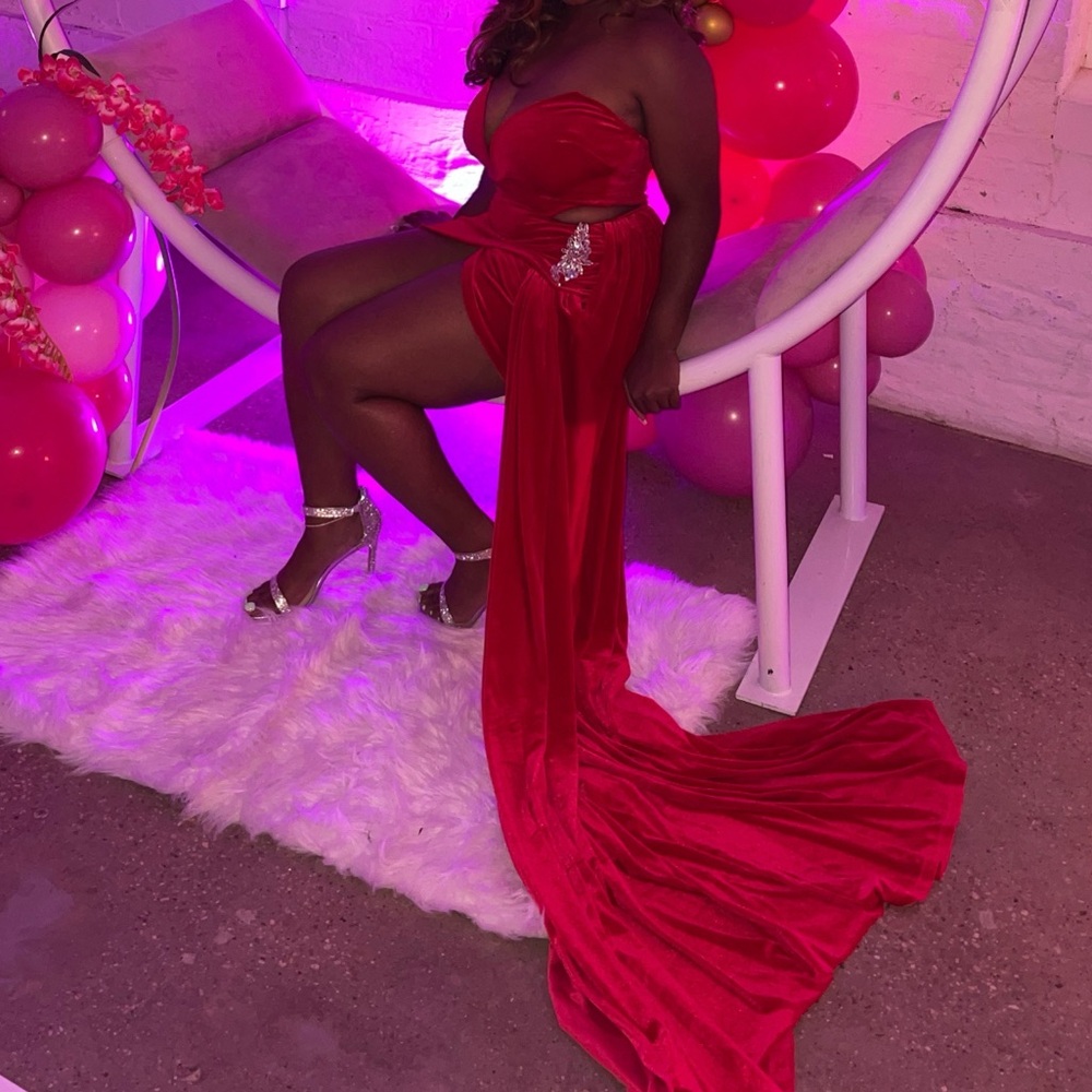 Red Velvet Dress With Train